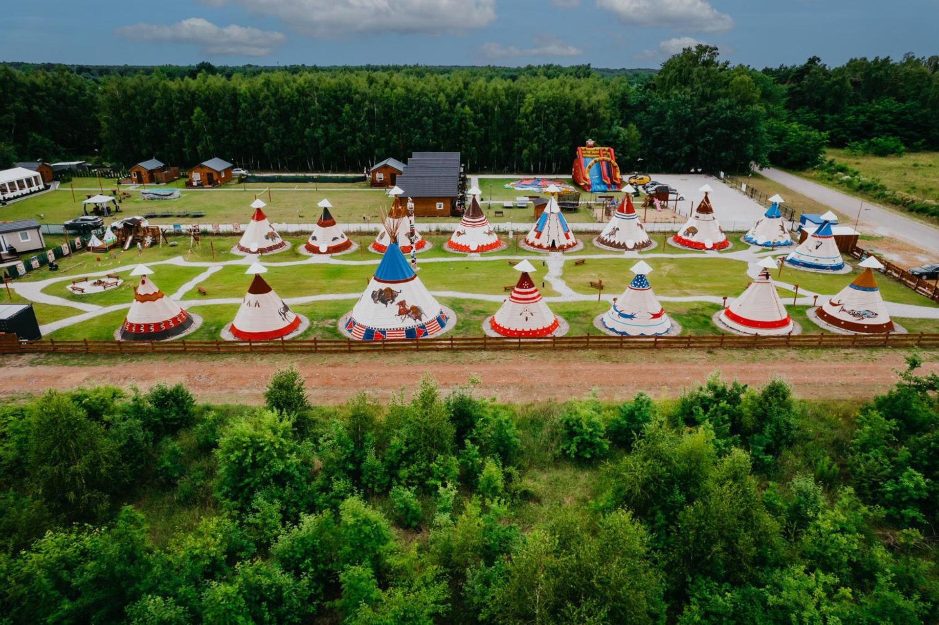 Indiana Camp - 150 M Od Suntago Park Hotell Grabce-Towarzystwo Exteriör bild