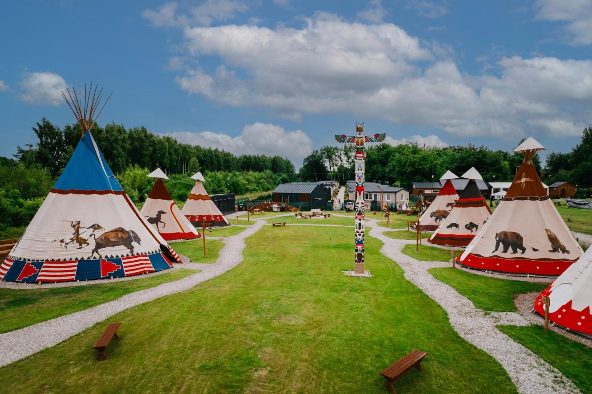 Indiana Camp - 150 M Od Suntago Park Hotell Grabce-Towarzystwo Exteriör bild