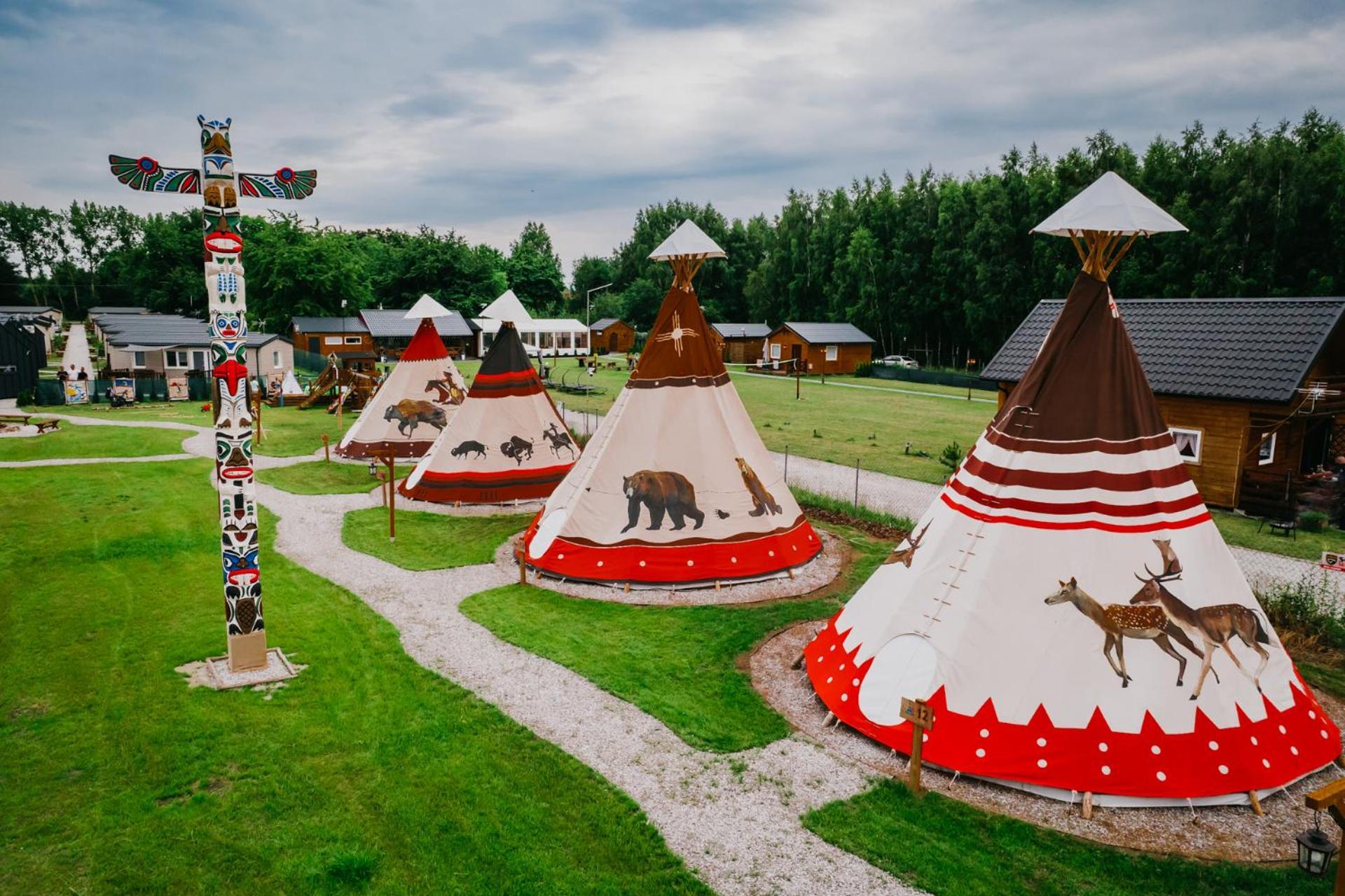 Indiana Camp - 150 M Od Suntago Park Hotell Grabce-Towarzystwo Exteriör bild