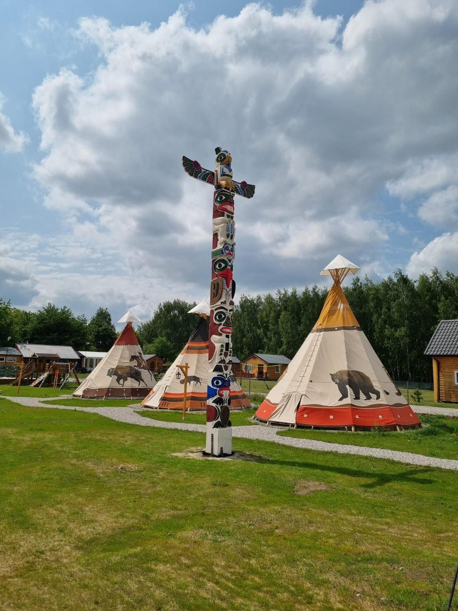 Indiana Camp - 150 M Od Suntago Park Hotell Grabce-Towarzystwo Exteriör bild