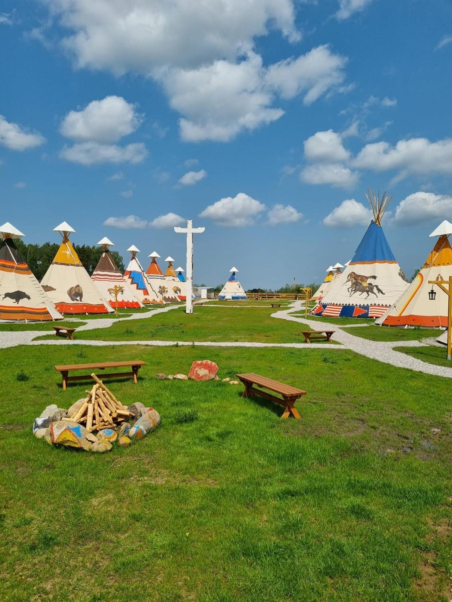 Indiana Camp - 150 M Od Suntago Park Hotell Grabce-Towarzystwo Exteriör bild